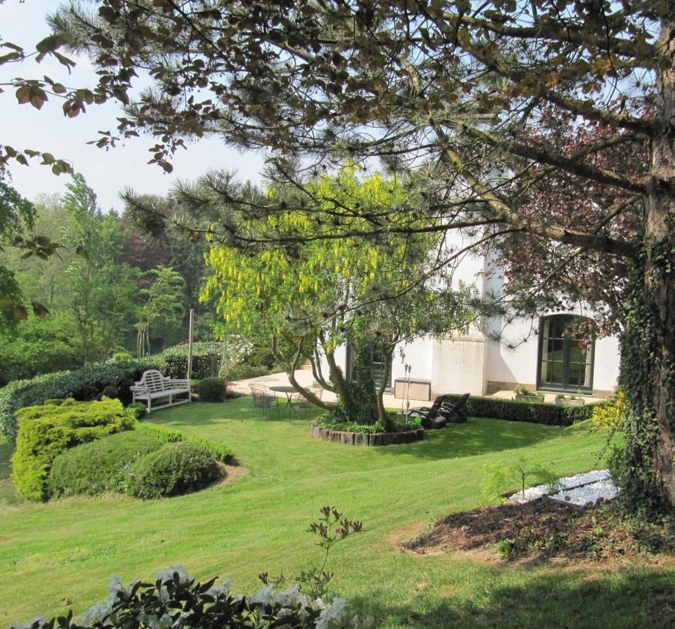 B&B Les Cresses Ciney Exterior photo
